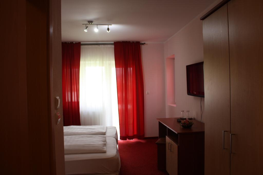 Pensiune Safrane Băile Herculane Rom bilde